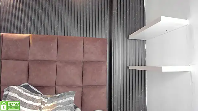 Sussy_Vixen élő XXX-chatje