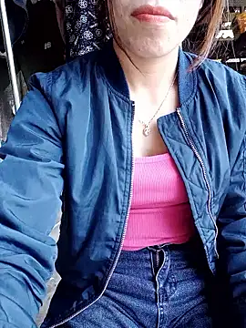 nhinhi-sexy Chat XXX in diretta