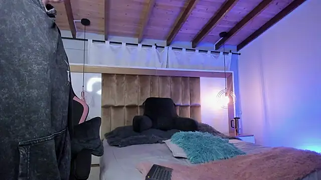 SamyShark's Live XXX Chat