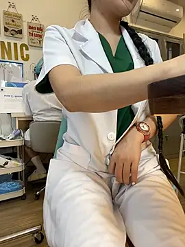 Clinic_Sexyn Webbikameraesitys