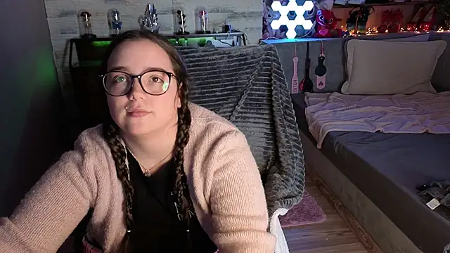 Kimberly-Caprice's Live XXX Chat