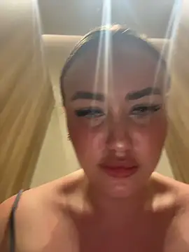 KiraSunshine's Live XXX Chat