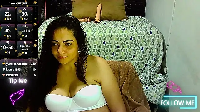 _naughty_milf's Live XXX Chat