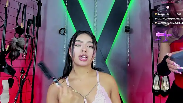 دردشة MissScarlet_Ela_bdsm الجنسية المباشرة