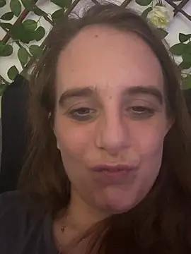 دردشة Chantalee الجنسية المباشرة