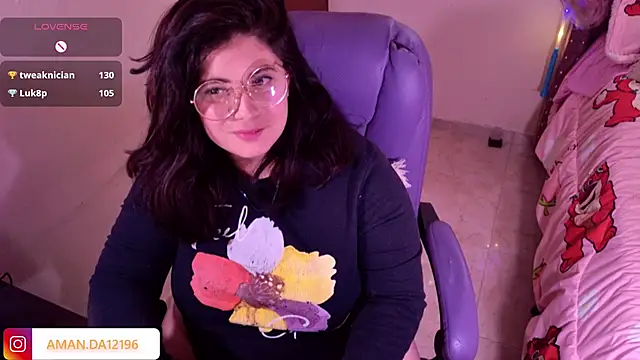 Azamy-12 Live XXX-Chat