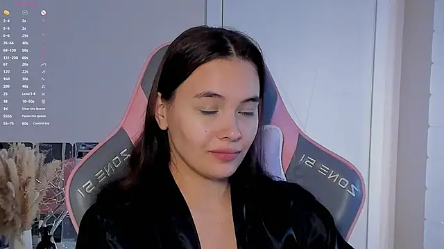 دردشة _Sweetie_ الجنسية المباشرة