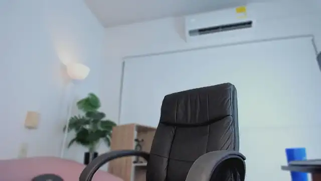 Ayha_khalaf's Live XXX Chat