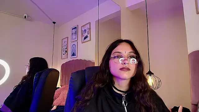 Hanabie_'s Live XXX Chat