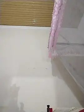 Pokazy przed kamerką – Jade69xx