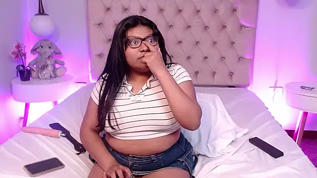 Kiri_Black_n Live XXX chat