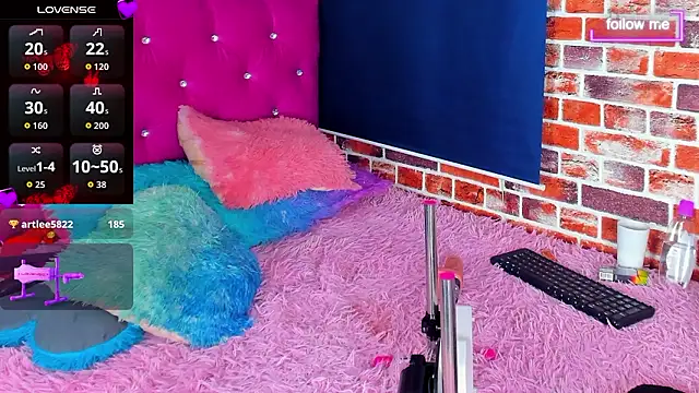 Nyra_Rose Chat XXX live