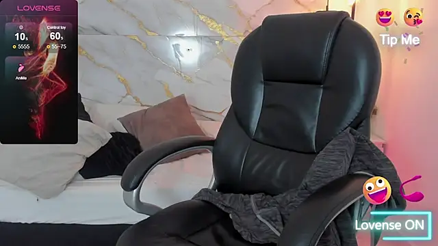 pretty_ariiel's Live XXX Chat