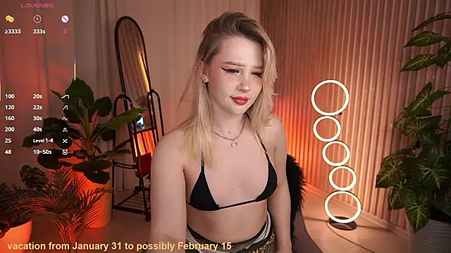 Chatroom XXX en direct de LauraWifeness