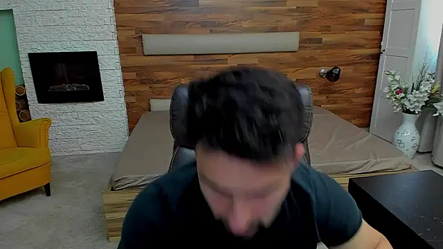 MicahLane's Live XXX Chat