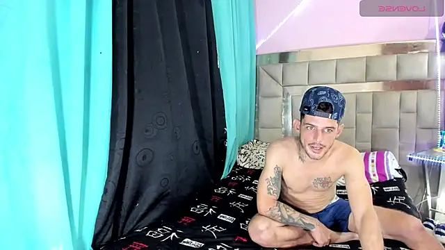 Sexybigjefffx's Live XXX Chat