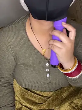 Czat XXX na żywo – Mickeyminni88