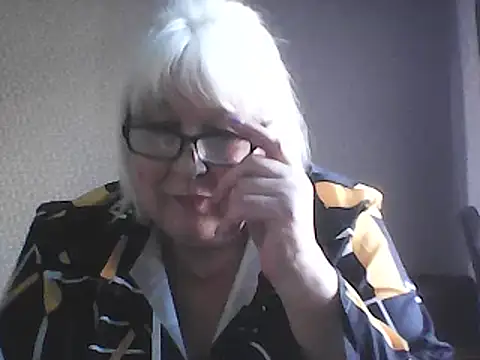 Alexia64231 Show Webcam