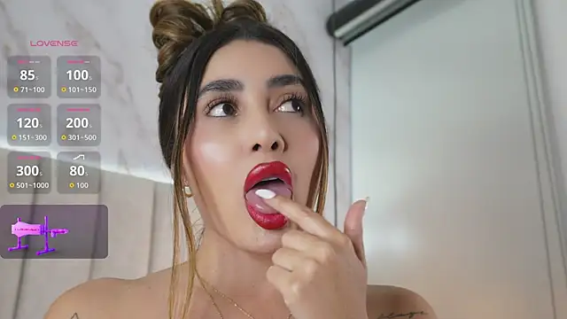 Živý XXX chat Annyy_Rosse