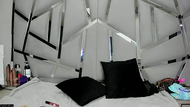 Catherinee69_x's Live XXX Chat