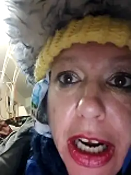 anonymity_awaits@xh's Live XXX Chat