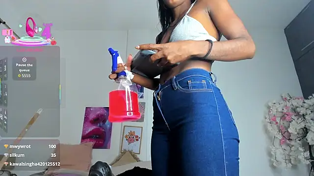 Chat +18 de ashly_pnik1 ao vivo