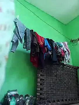 Show de Karishma_cute na webcam