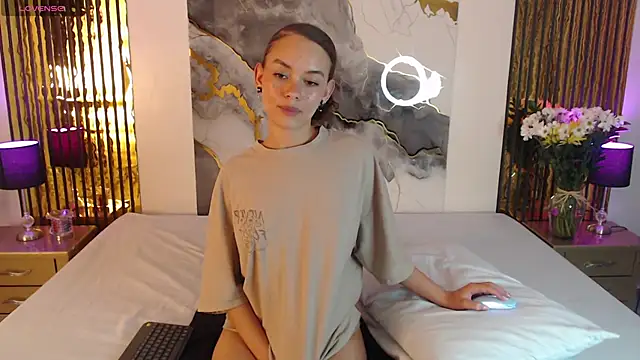 MiticaBrennet_'s Live XXX Chat