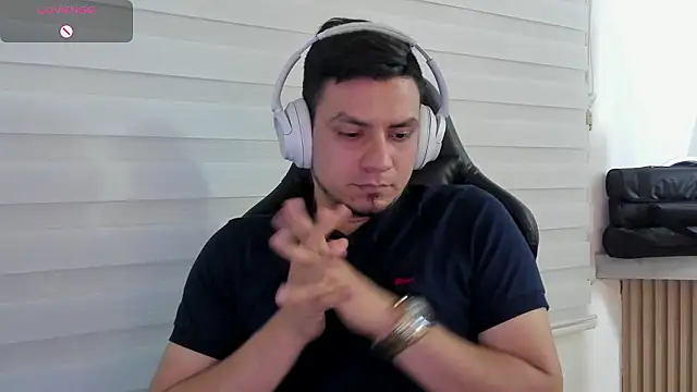 Rick_Adams: онлайн-секс-чат