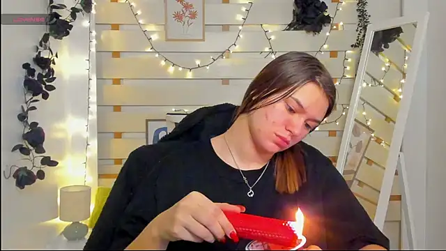 Josephine_Kiss 即時 XXX 聊天