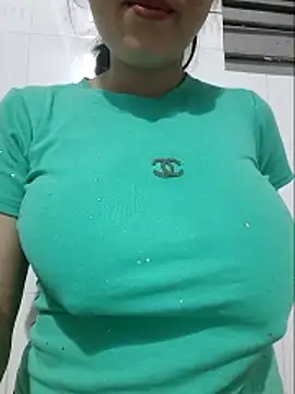 Shine_Mai: онлайн-секс-чат