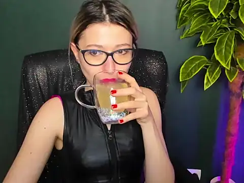 loveHeidi 即時 XXX 聊天