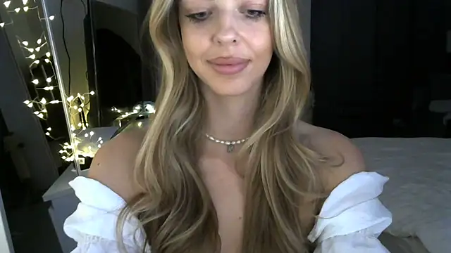 LizaSweetyq: вебкам-шоу