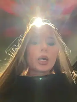 VineraSweet's Live XXX Chat