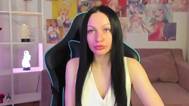 NaomiBlakes 即時 XXX 聊天