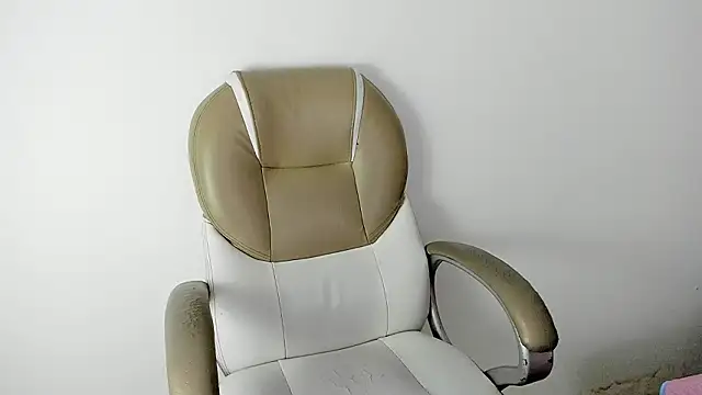 Živý XXX chat TaylerMiles