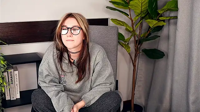 LeoneRone 即時 XXX 聊天