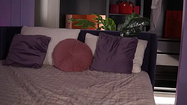 Monique_Celeste Chat XXX in diretta