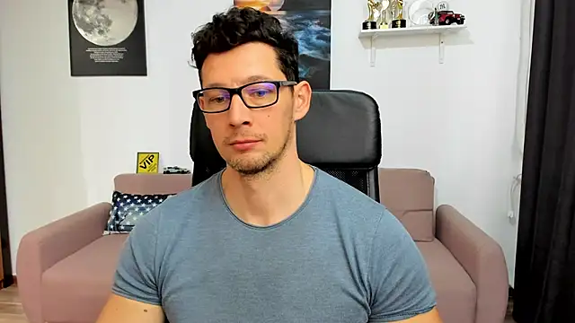 BrutusK08 现场XXX聊天