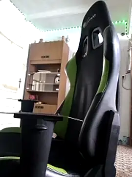 Chat +18 de Kriszty_baby26 ao vivo