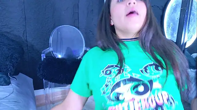 Chat XXX en directo de LizzyOlsen