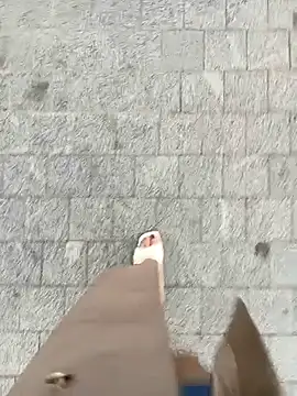 Baby-Linhのウェブカメラショー