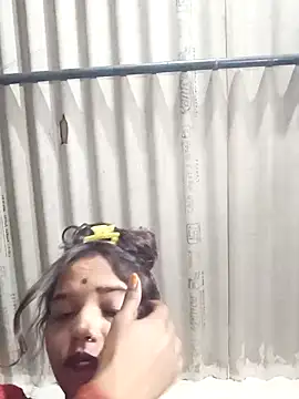 Chat XXX en directo de Bebby_-Doll