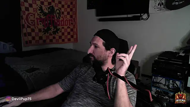 DevilPup75_'s Live XXX Chat