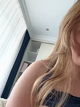 curvyflawless Live XXX-Chat