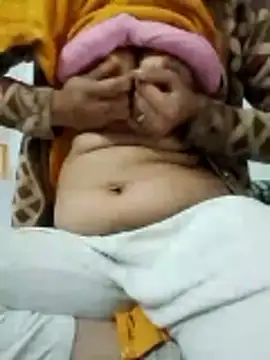 Živý XXX chat saaniya