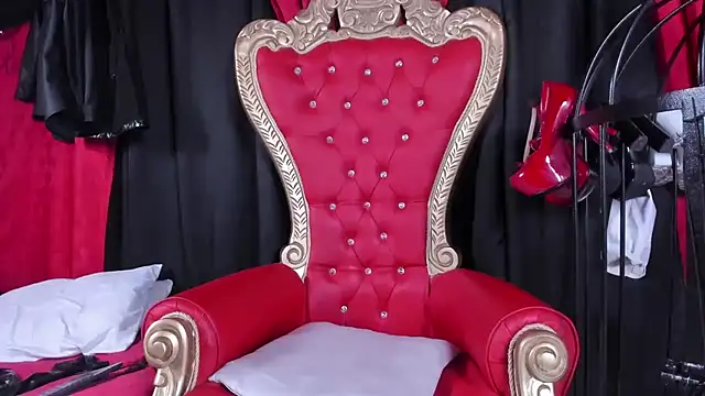 LiliThara's Webcam Show