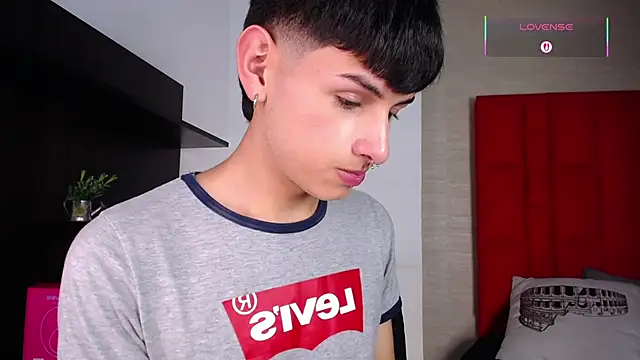 Chatroom XXX en direct de Ezra_Storm