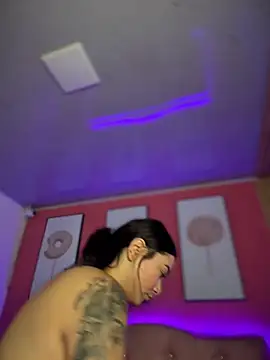 Chat +18 de Megaan__More ao vivo