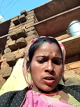 Co_punam's Webcam Show